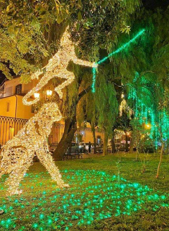 Oasi Al Centro Con Parcheggio Salerno Exterior foto