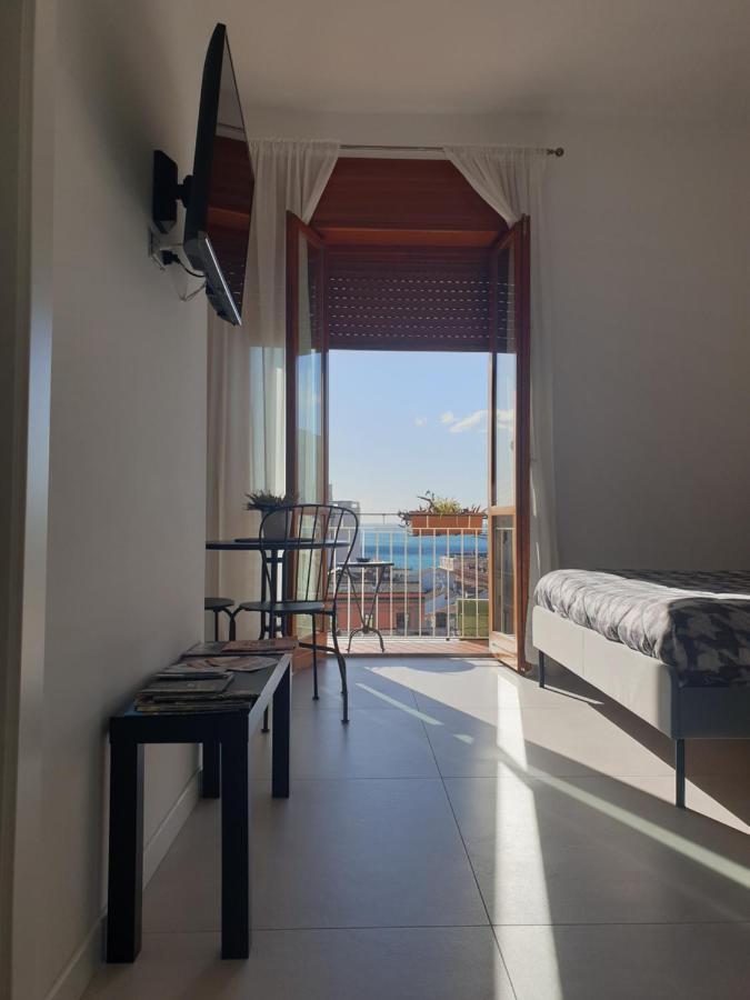Oasi Al Centro Con Parcheggio Salerno Exterior foto