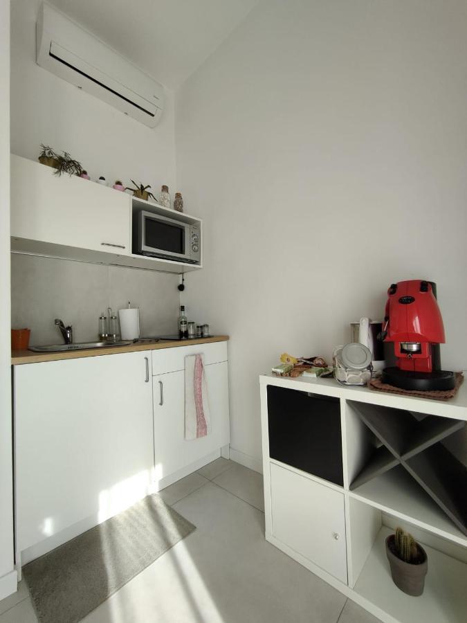 Oasi Al Centro Con Parcheggio Salerno Exterior foto